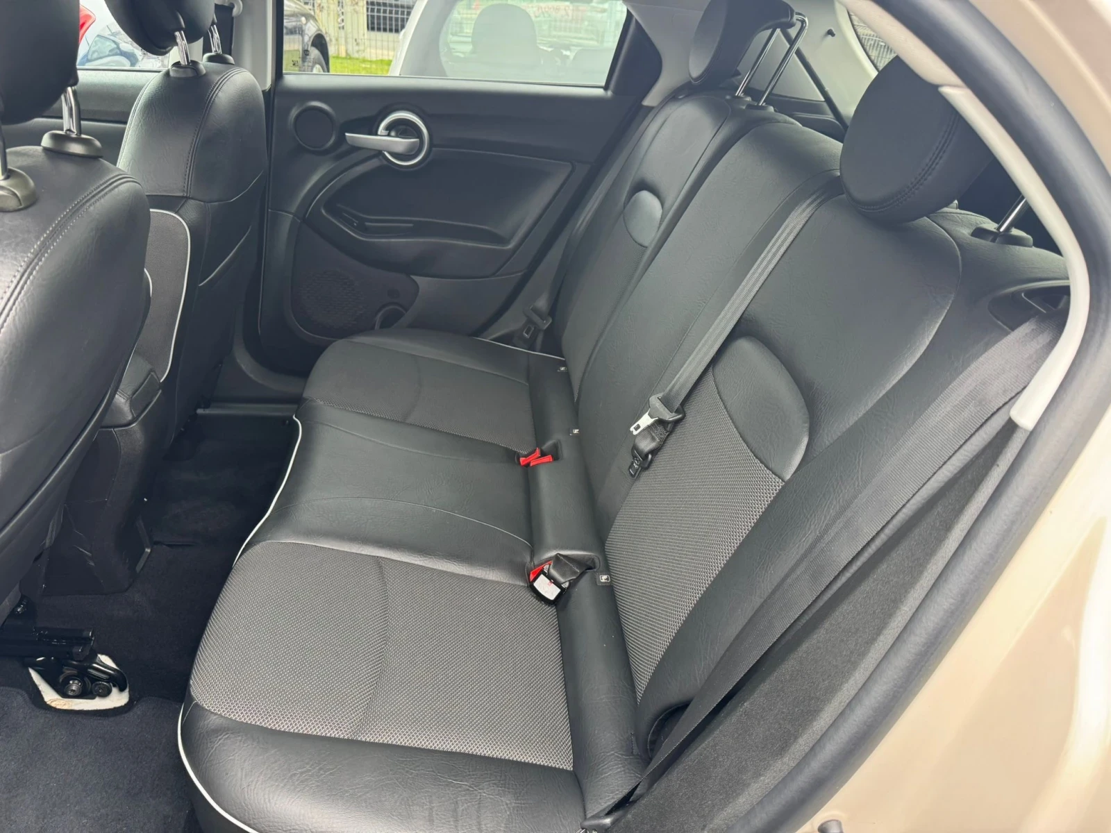 Fiat 500X 1.4i/4x4/ГАЗ/NAVI/РЕАЛНИ КМ ! ! ! , снимка 14 - Автомобили и джипове - 54208295