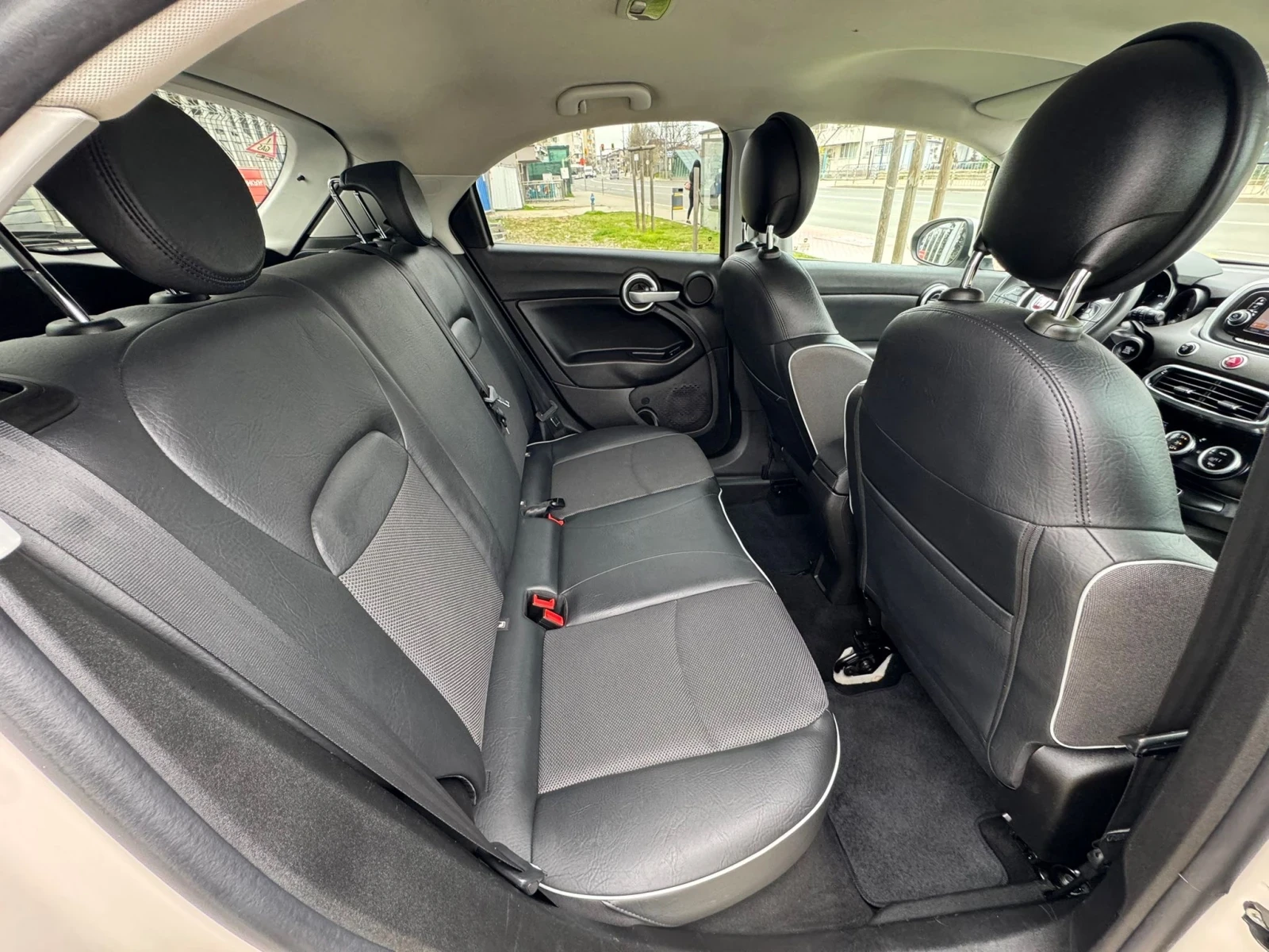 Fiat 500X 1.4i/4x4/ГАЗ/NAVI/РЕАЛНИ КМ ! ! ! , снимка 13 - Автомобили и джипове - 54208295