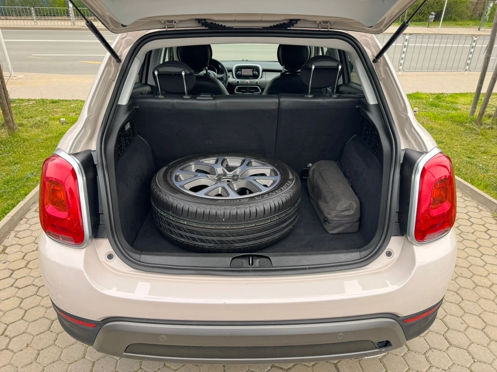 Fiat 500X 1.4i/4x4/ГАЗ/NAVI/РЕАЛНИ КМ ! ! ! , снимка 16 - Автомобили и джипове - 54208295