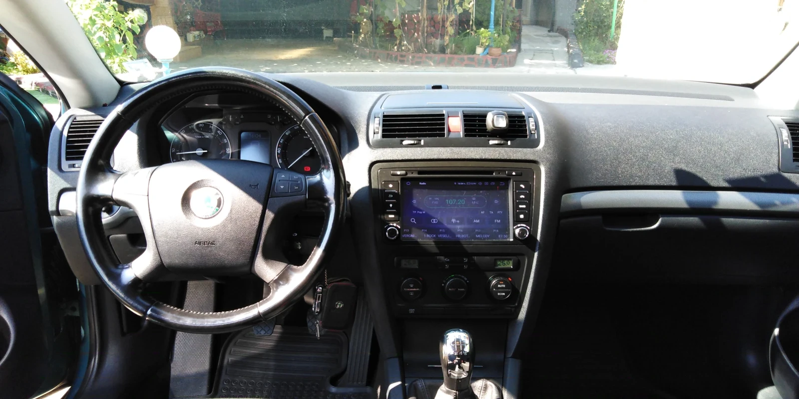 Skoda Octavia Elegans , снимка 3 - Автомобили и джипове - 54400543