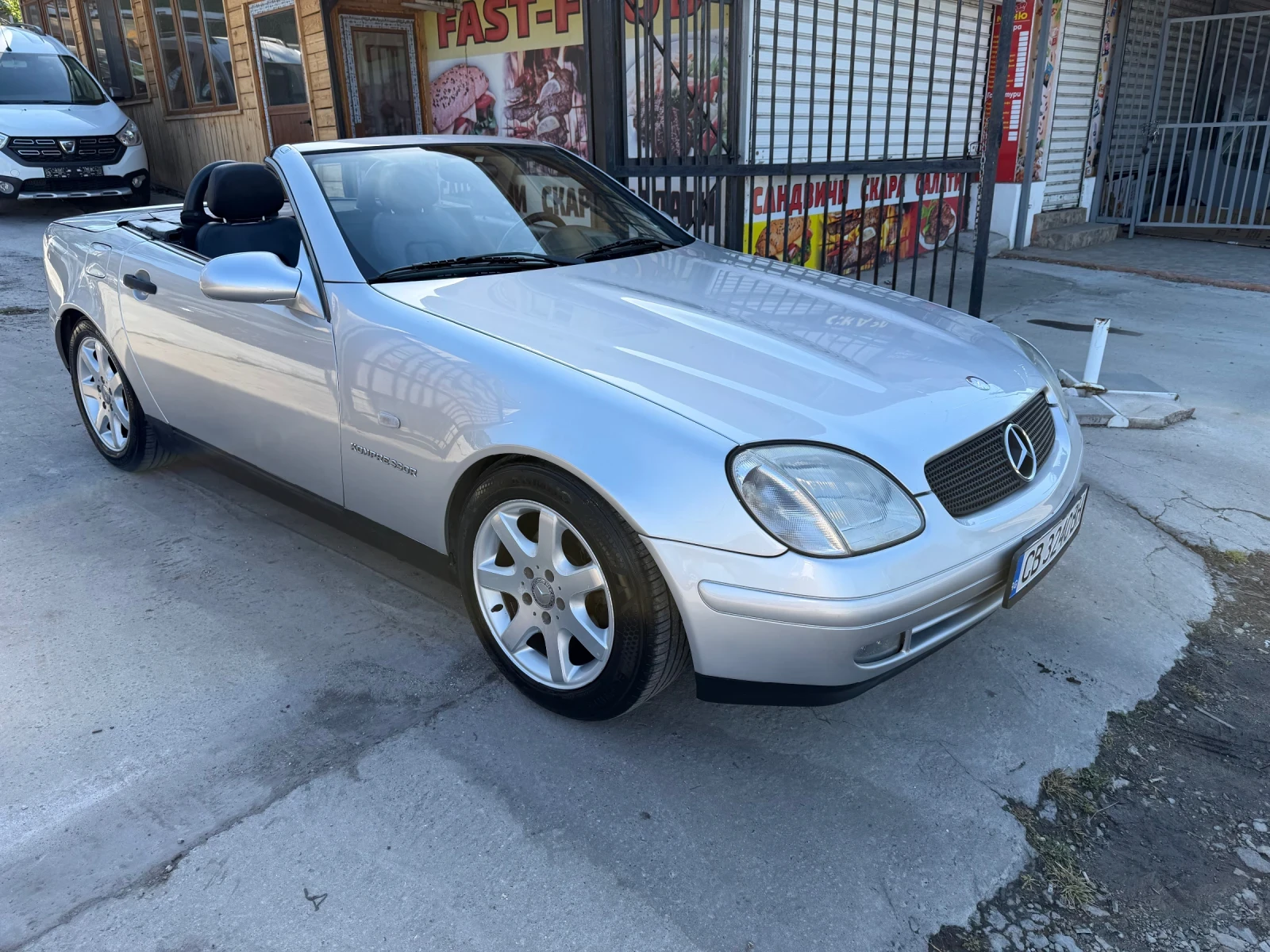 Mercedes-Benz SLK 2.0Kompresor, снимка 3 - Автомобили и джипове - 54674516