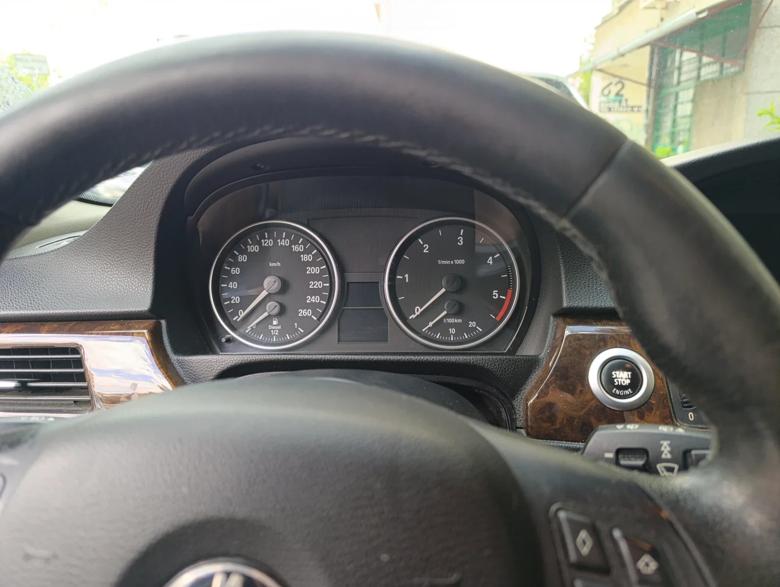 BMW 330 XD, снимка 12 - Автомобили и джипове - 55588795