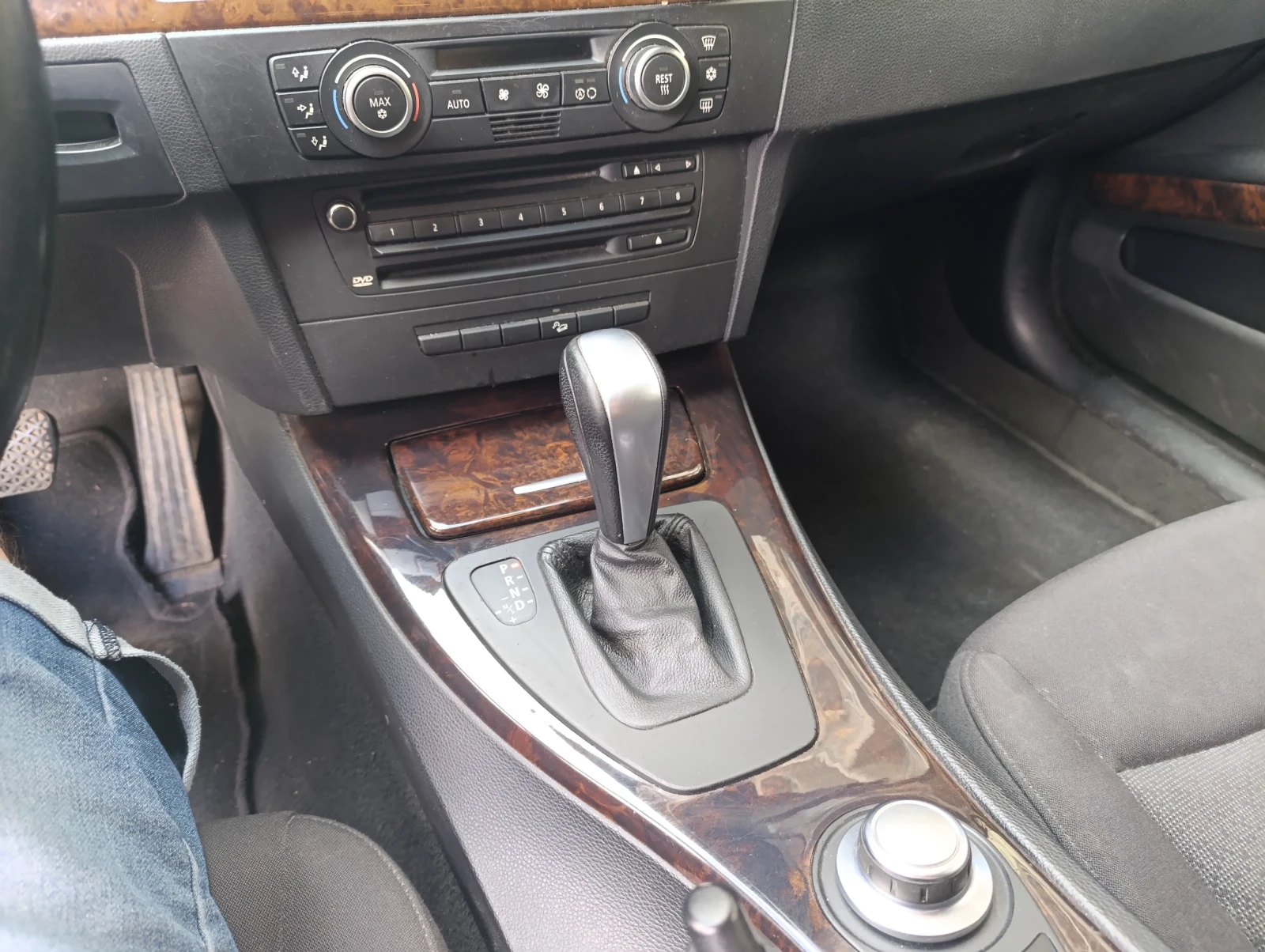 BMW 330 XD, снимка 11 - Автомобили и джипове - 55588795