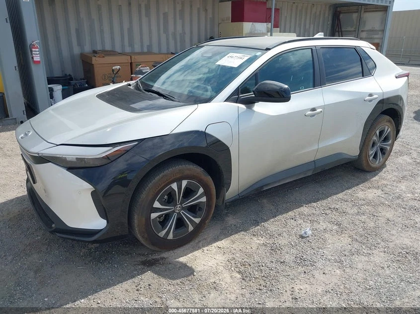 Toyota bZ4X XLE FWD, снимка 2 - Автомобили и джипове - 55997130