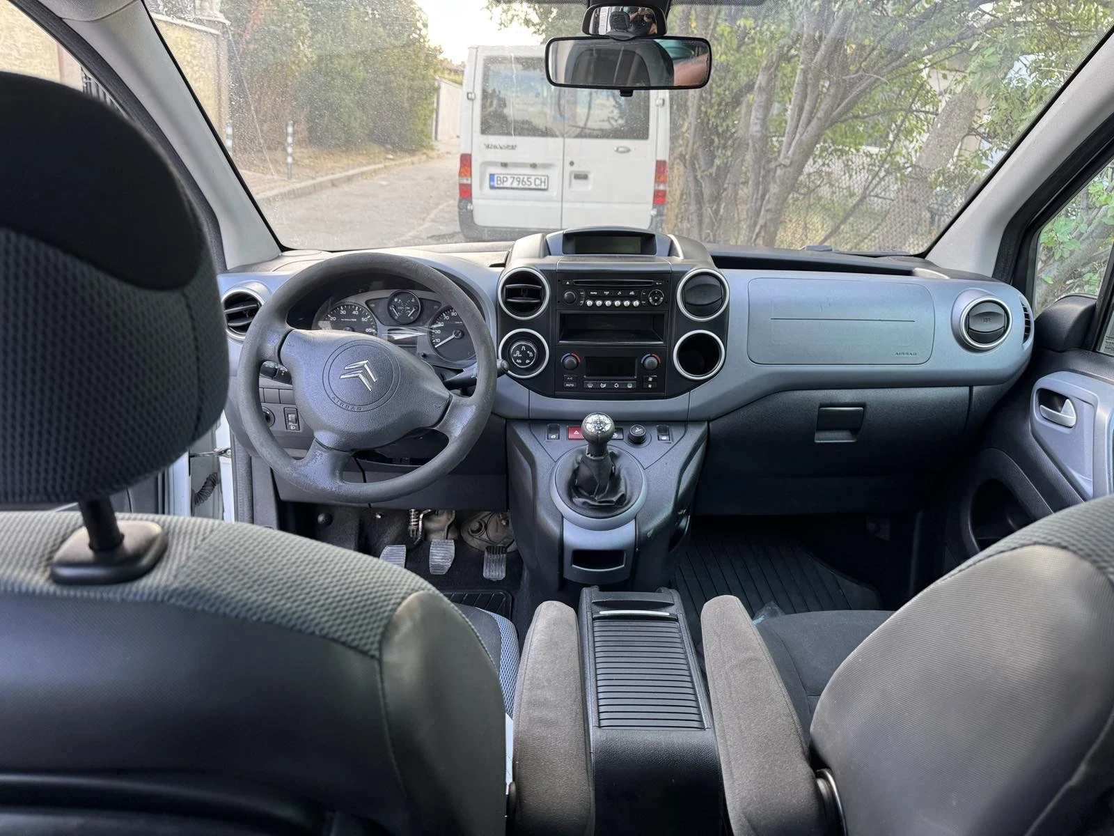 Citroen Berlingo 1.6HDI, снимка 7 - Автомобили и джипове - 56046646