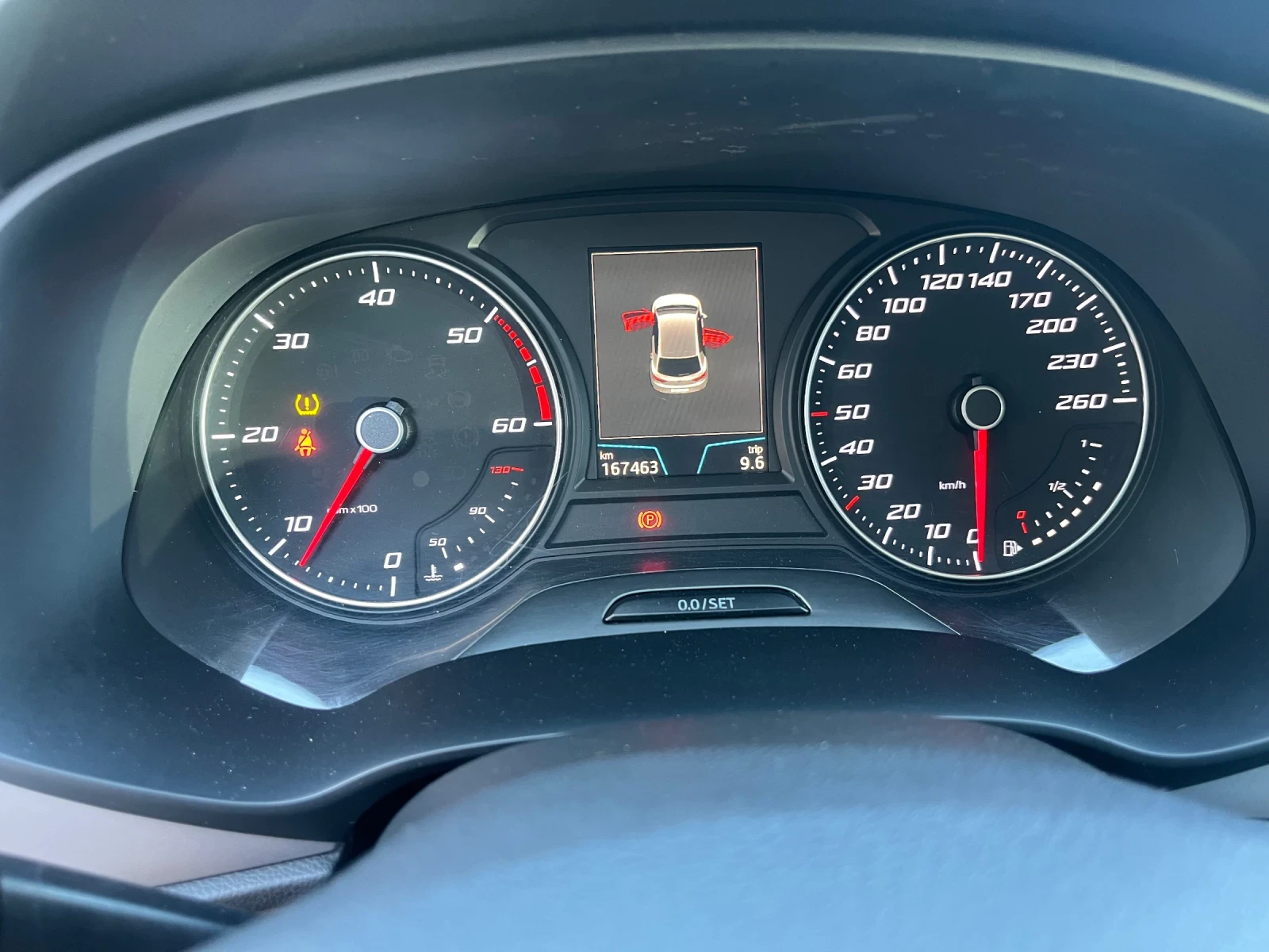 Seat Leon, снимка 9 - Автомобили и джипове - 56356261
