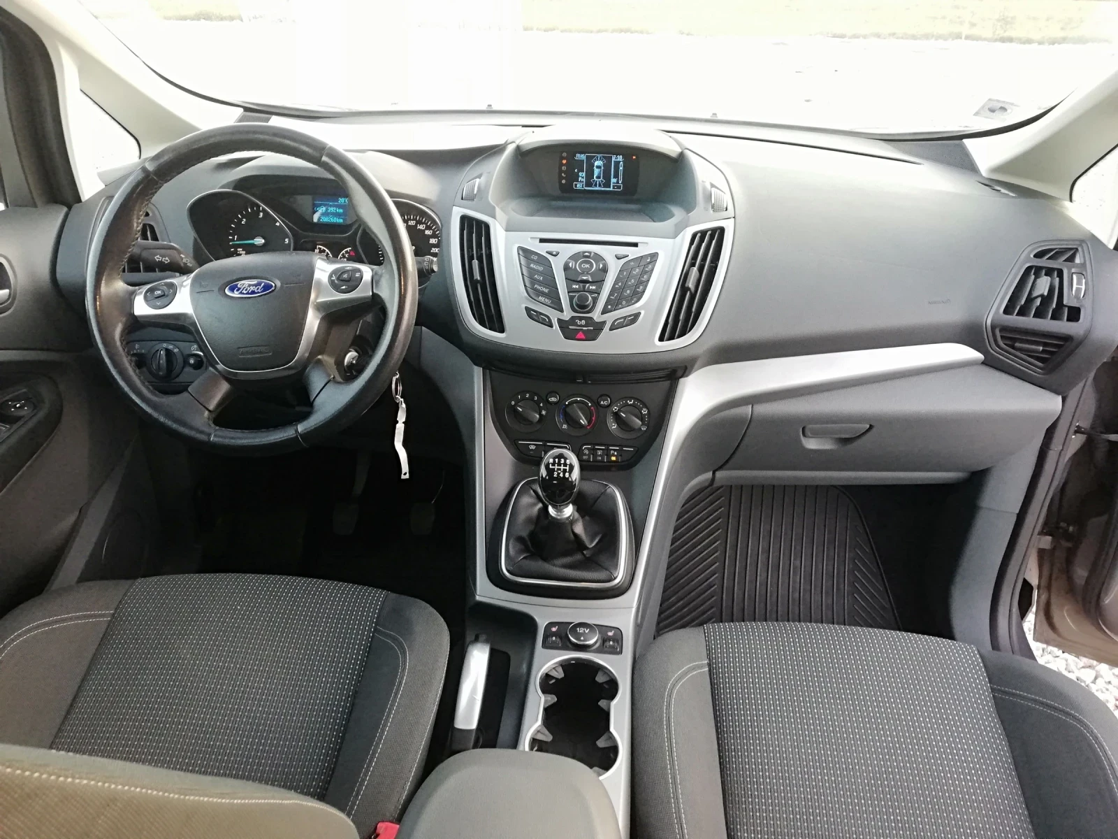 Ford Grand C-Max 1.6d kli , снимка 10 - Автомобили и джипове - 56590544
