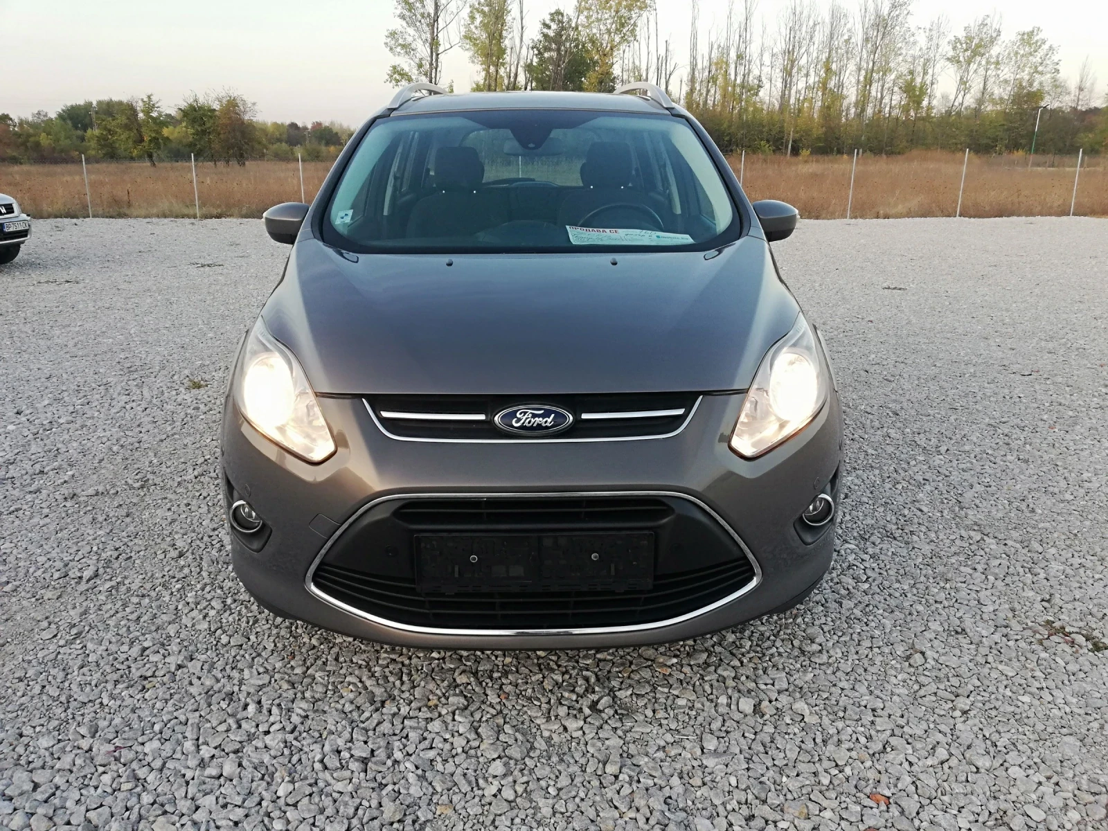 Ford Grand C-Max 1.6d kli , снимка 7 - Автомобили и джипове - 56590544