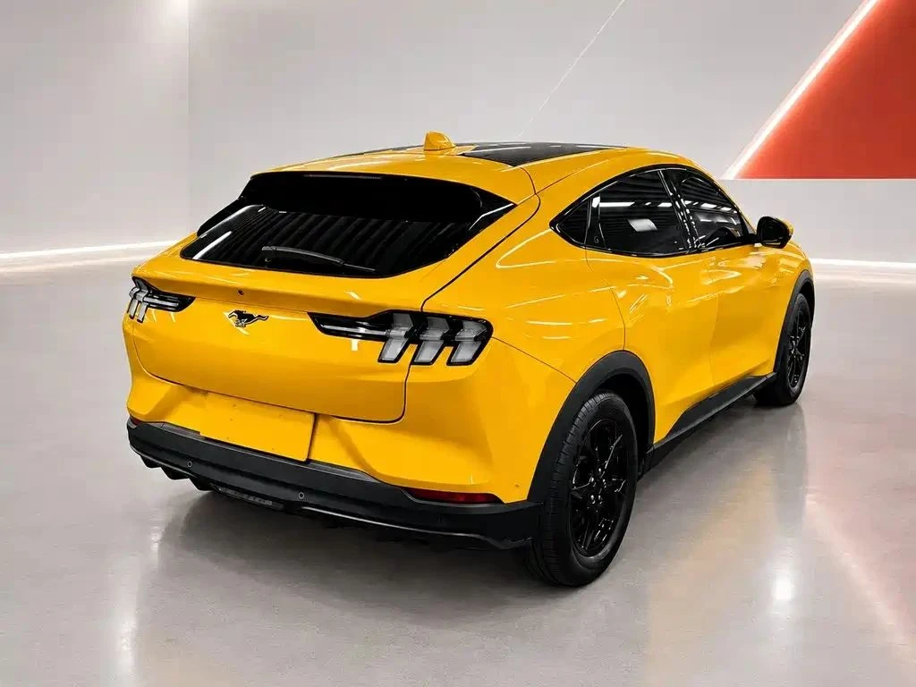 Ford Mustang Mach-E, снимка 4 - Автомобили и джипове - 56689921