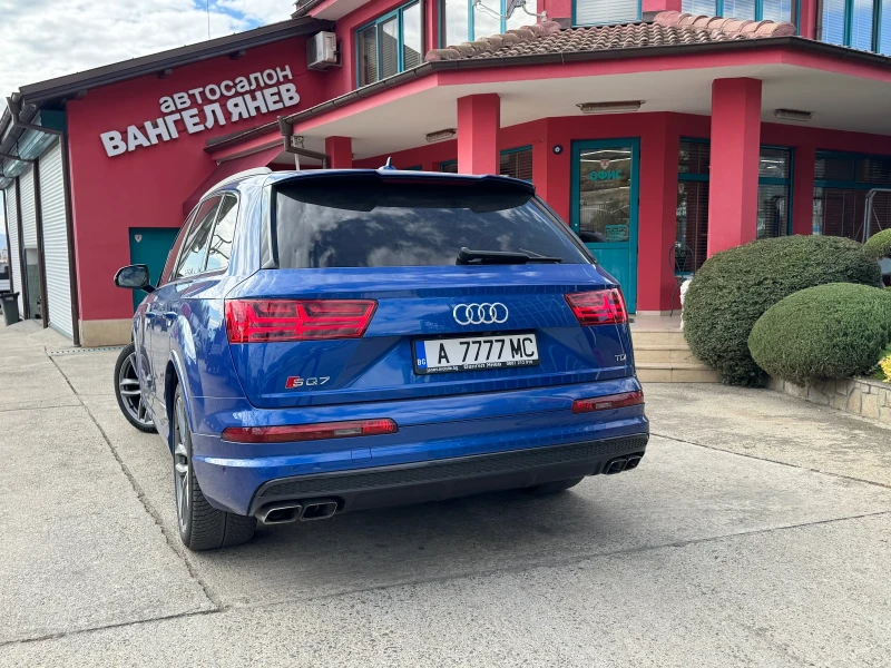 Audi SQ7 4.0 V8T* MATRIX* Black Line* Carbon* HeadUP* BOSE, снимка 17 - Автомобили и джипове - 47549453