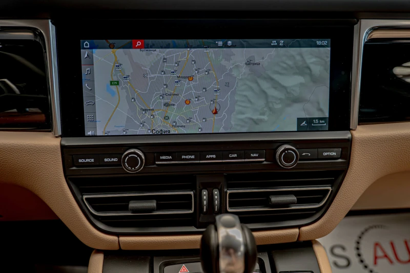 Porsche Macan S/Подгрев/Камера/Sport Design/Memory packet/, снимка 13 - Автомобили и джипове - 50815910