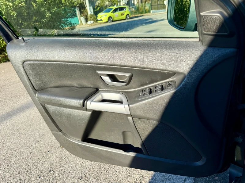 Volvo Xc90, снимка 11 - Автомобили и джипове - 52326156