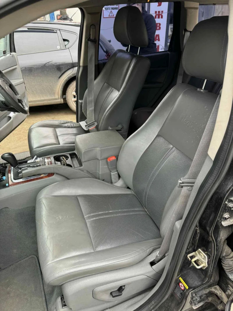 Jeep Grand cherokee, снимка 11 - Автомобили и джипове - 52887491