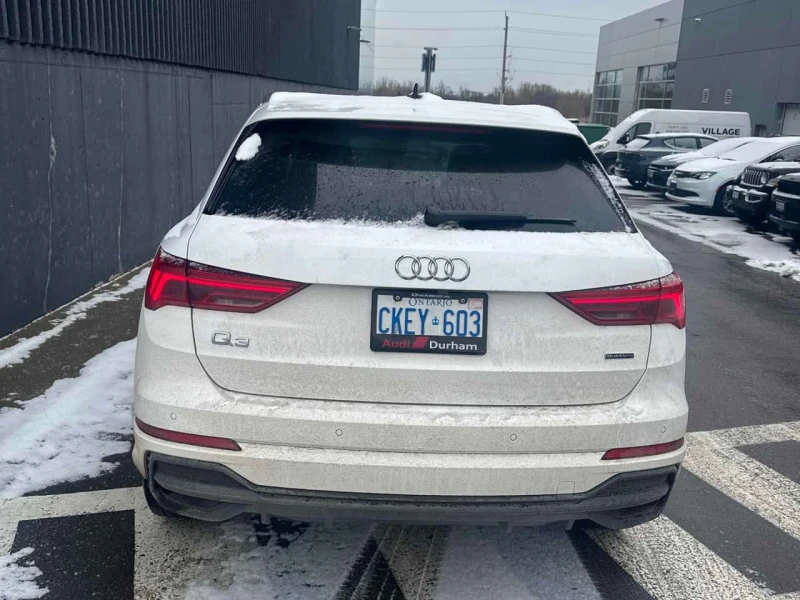 Audi Q3 * Progressiv * 2 КЛЮЧА* PANO* NAVI* , снимка 4 - Автомобили и джипове - 53507621