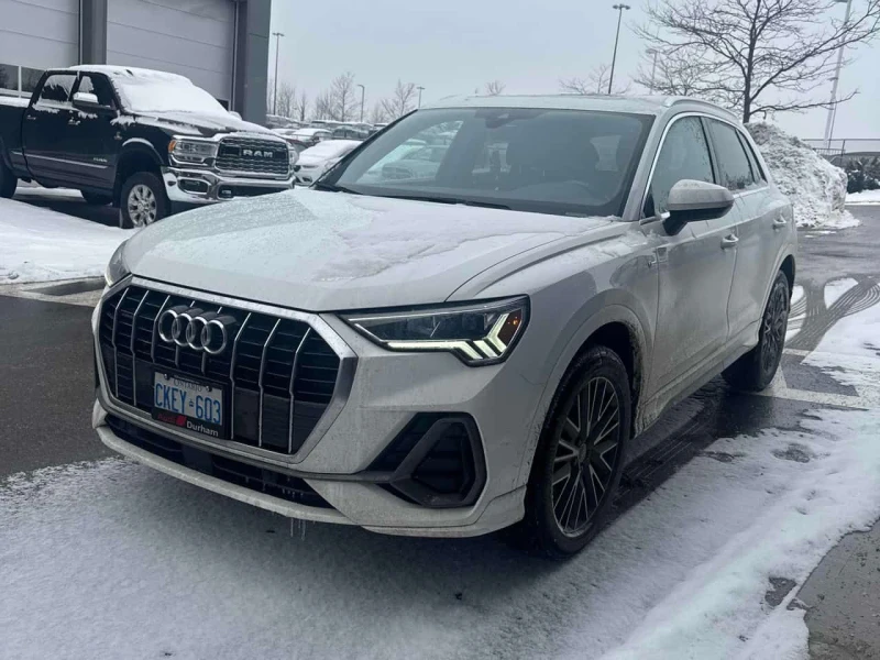 Audi Q3 * Progressiv * 2 КЛЮЧА* PANO* NAVI* 