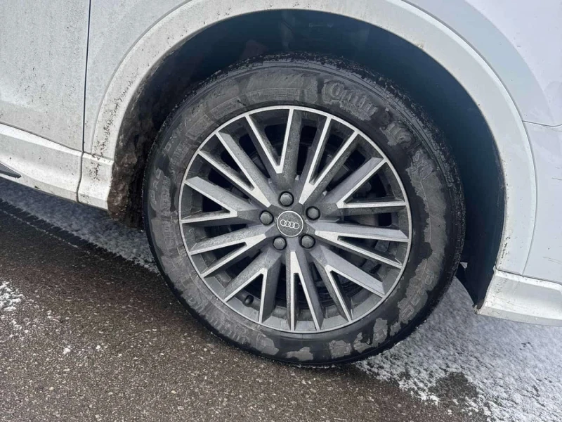 Audi Q3 * Progressiv * 2 КЛЮЧА* PANO* NAVI* , снимка 7 - Автомобили и джипове - 53507621