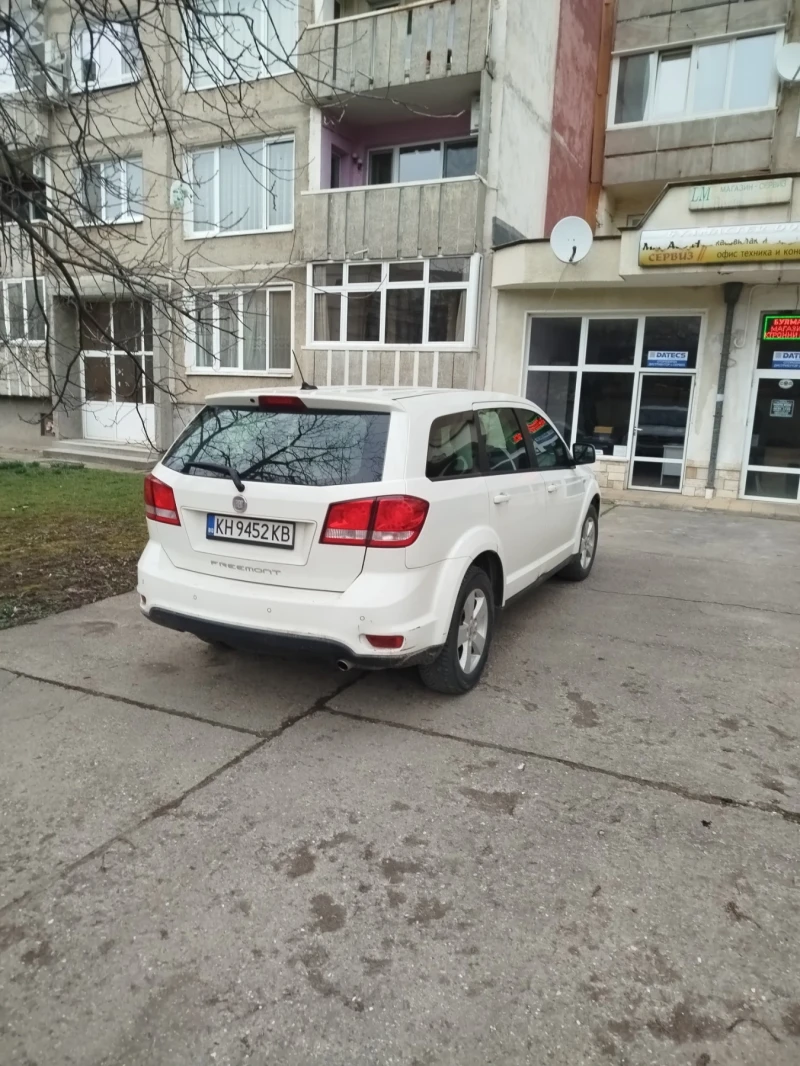 Fiat Freemont, снимка 6 - Автомобили и джипове - 53538895