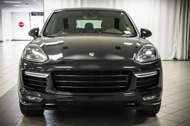 Porsche Cayenne Фейс 3.0 и 4.2, снимка 1 - Автомобили и джипове - 38017820