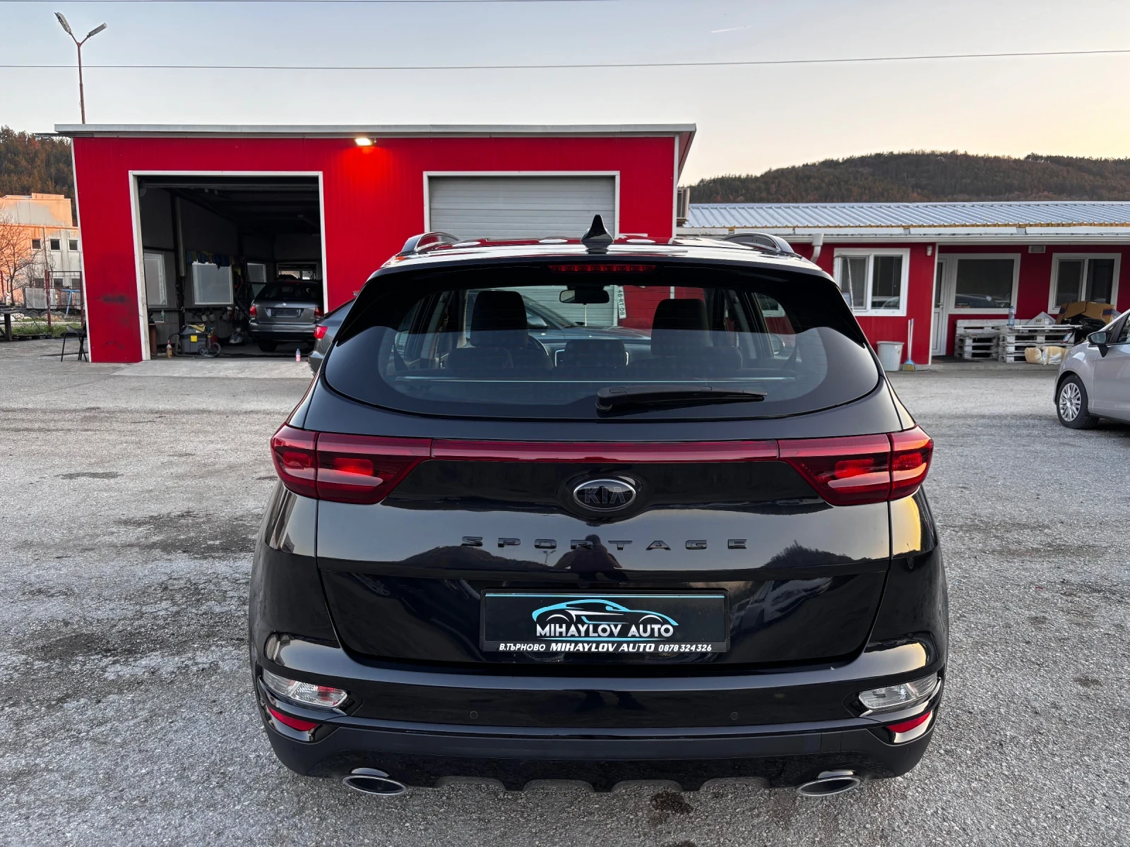 Kia Sportage 1.6 CRDI BLACK EDITION HYBRID, снимка 4 - Автомобили и джипове - 50086235