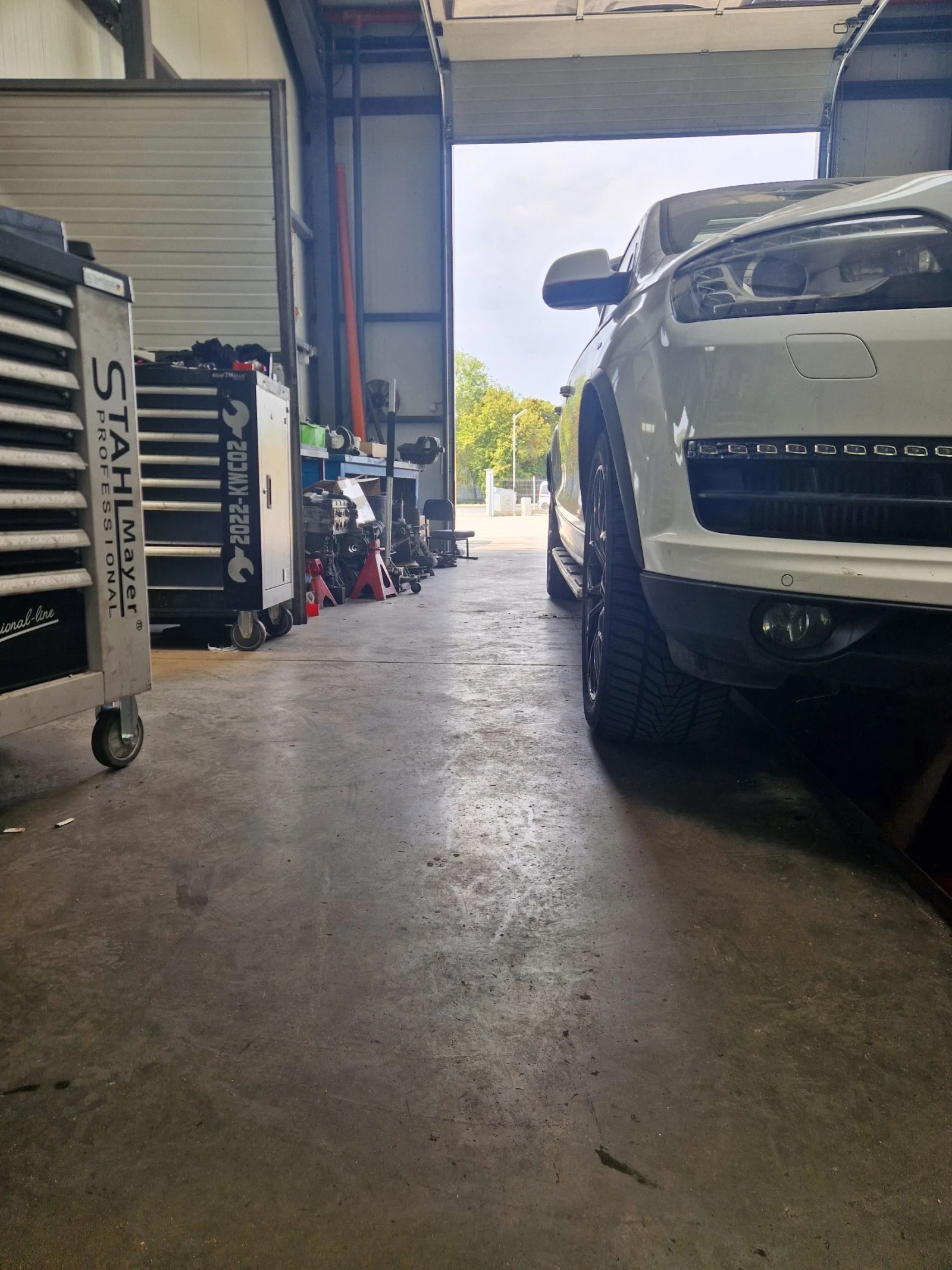 Audi Q7 3.0TDI Quattro Tiptronic S-Line Face-Lift 7-местна - изображение 4