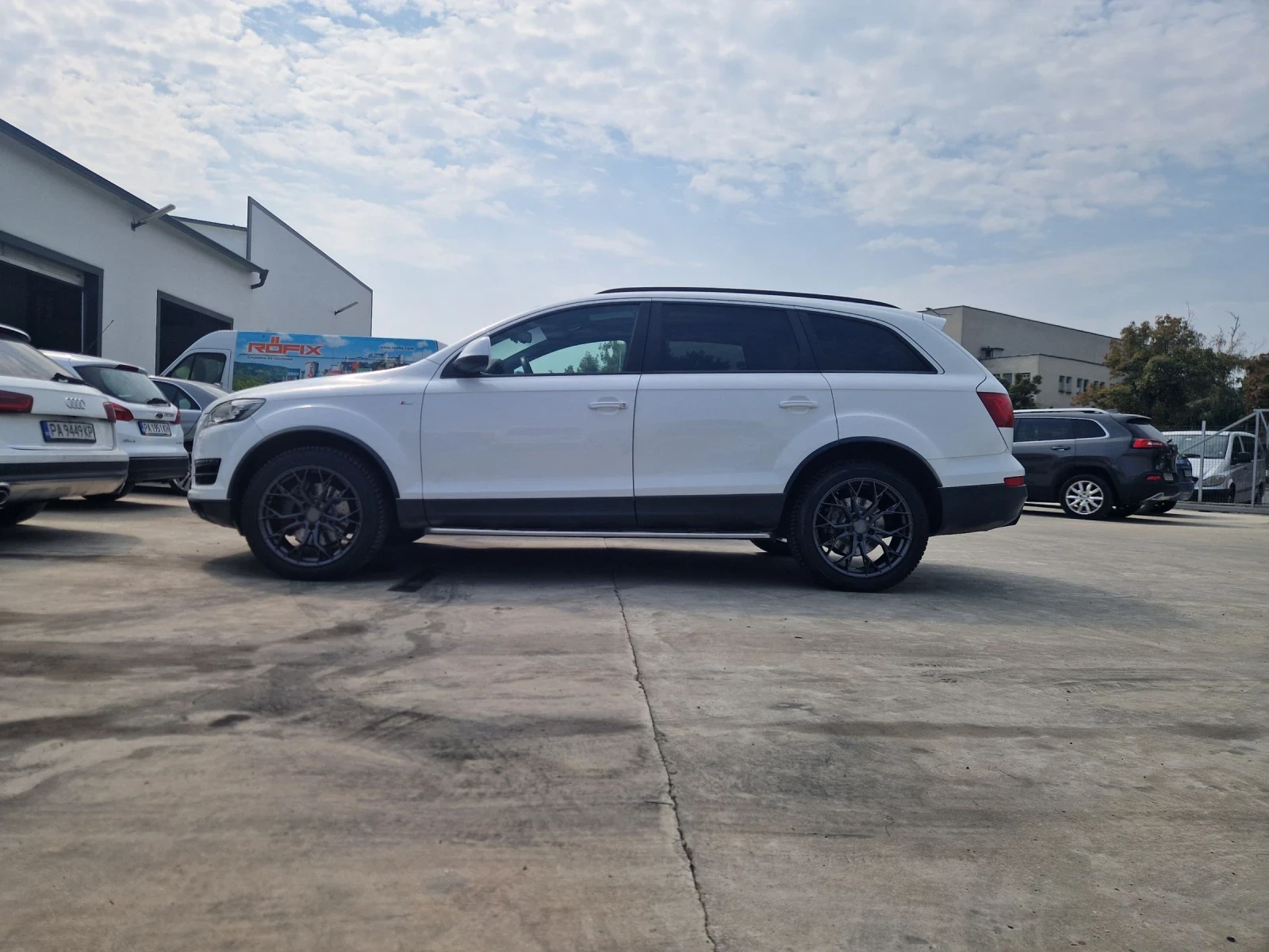 Audi Q7 3.0TDI Quattro Tiptronic S-Line Face-Lift 7-местна - изображение 2
