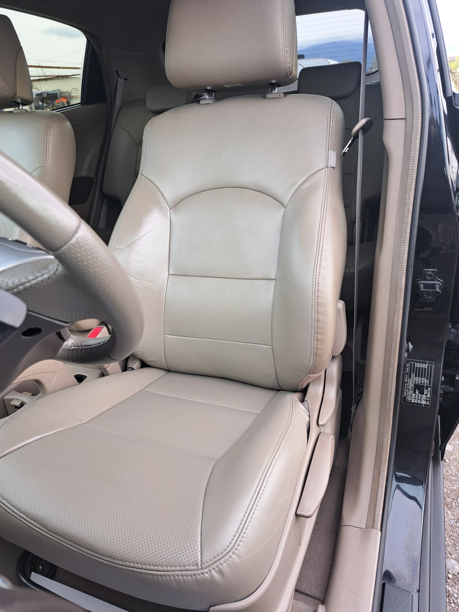 SsangYong Korando 2.0 e-XDi 175p.s 4Х4 E5A FACE  - изображение 8
