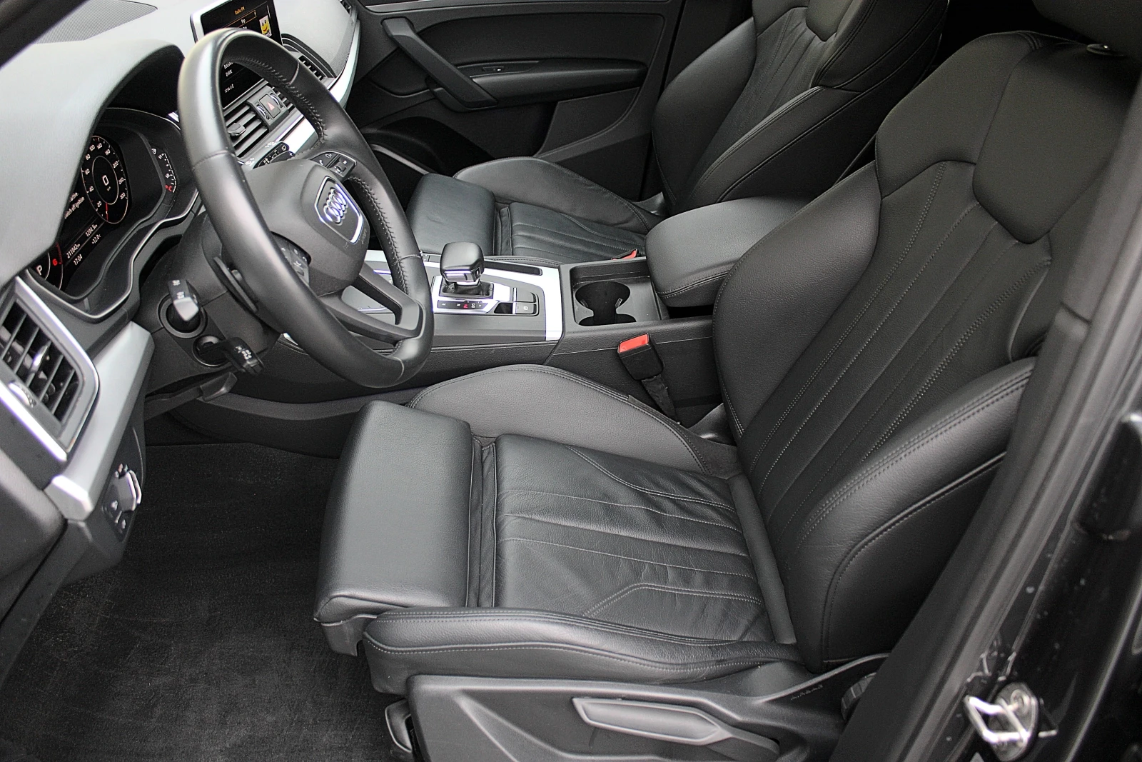 Audi Q5 35TDI//MHEV//KAMERA//PANORAMA//FULL LED//TOP - изображение 7