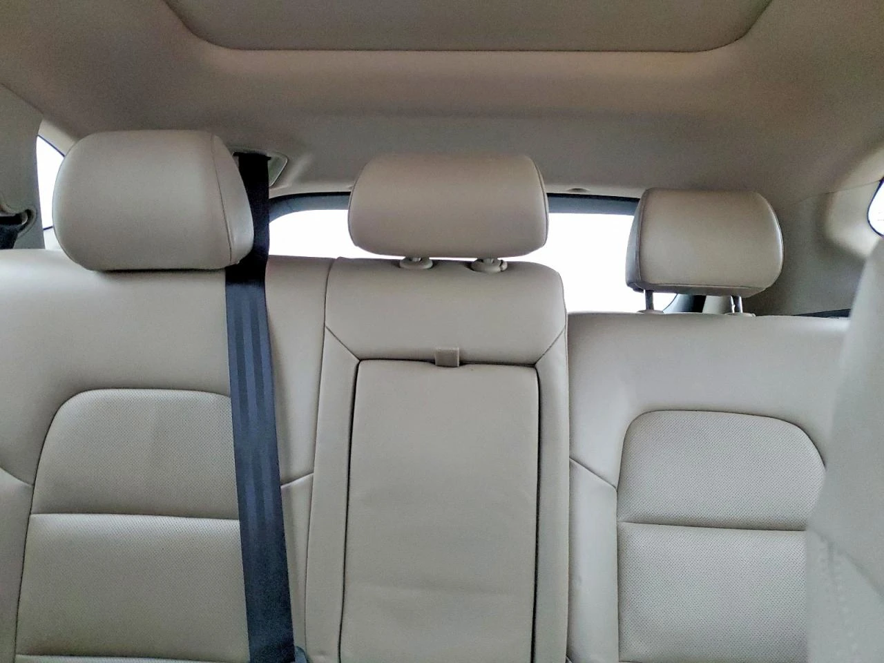 Hyundai Tucson 1.6l Limited, снимка 10 - Автомобили и джипове - 53985415