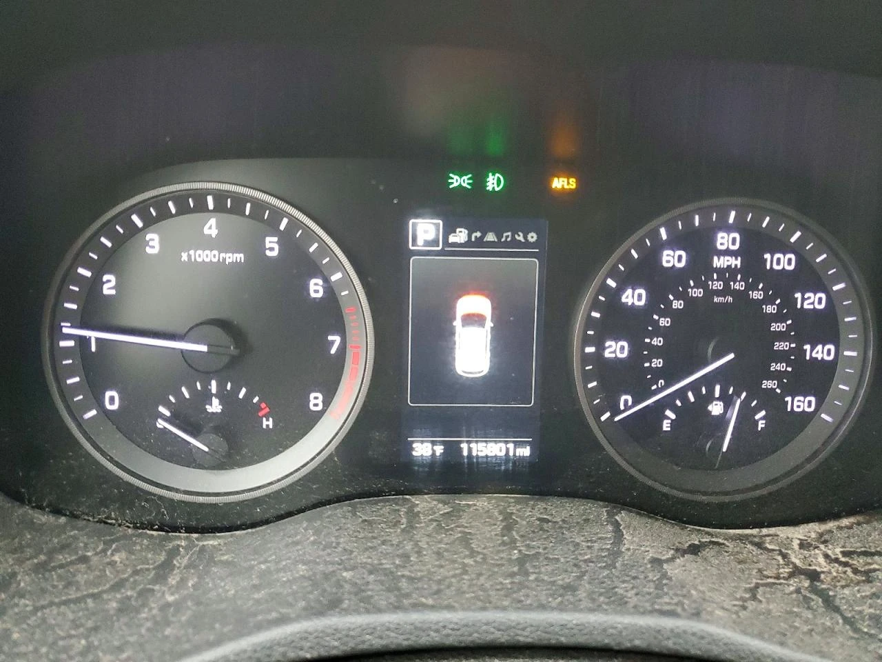 Hyundai Tucson 1.6l Limited, снимка 9 - Автомобили и джипове - 53985415