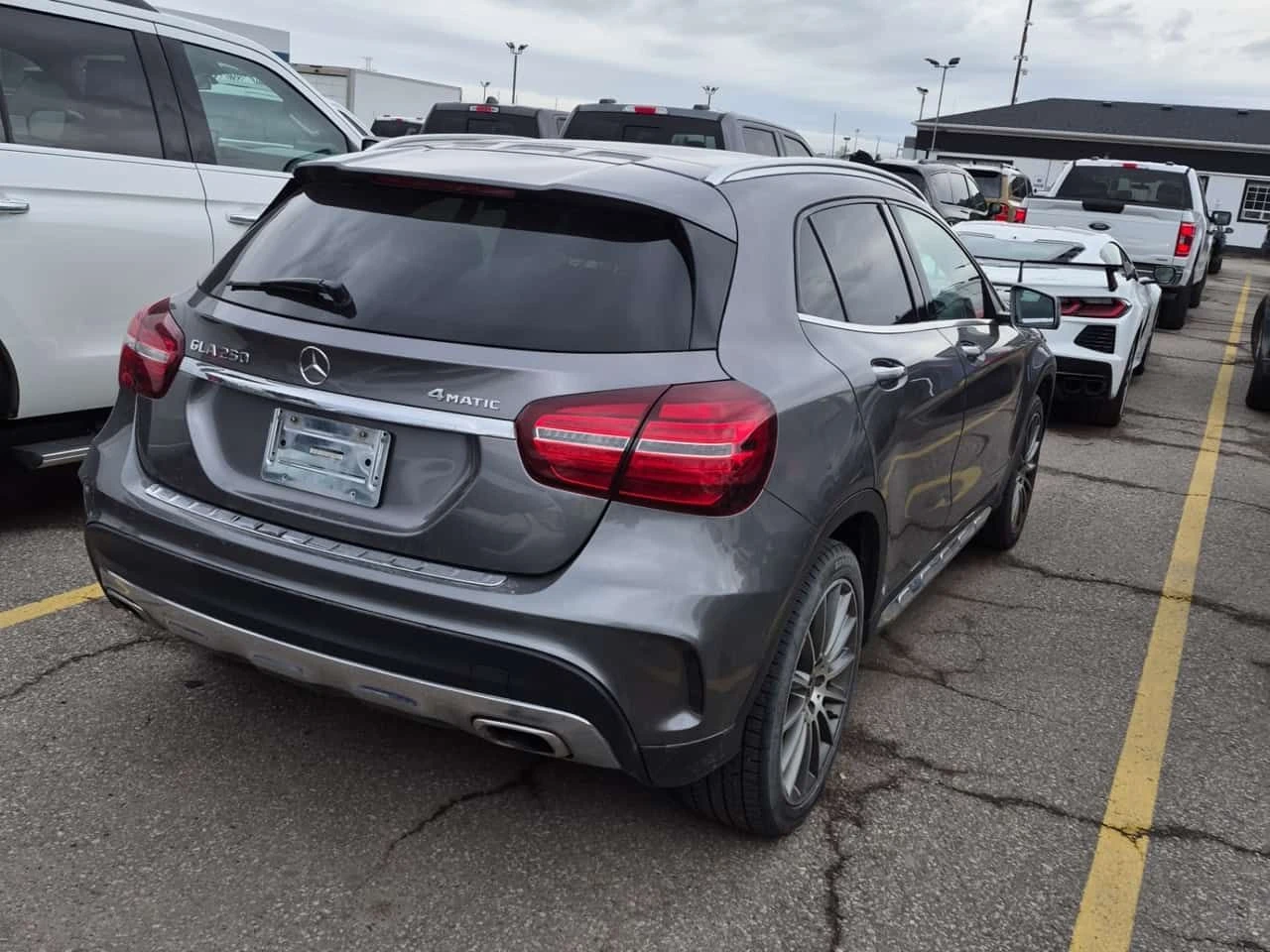 Mercedes-Benz GLA 250 * CARFAX * 2 КЛЮЧА * ПАНОРАМА * ПОДГРЕВИ * , снимка 3 - Автомобили и джипове - 54365133