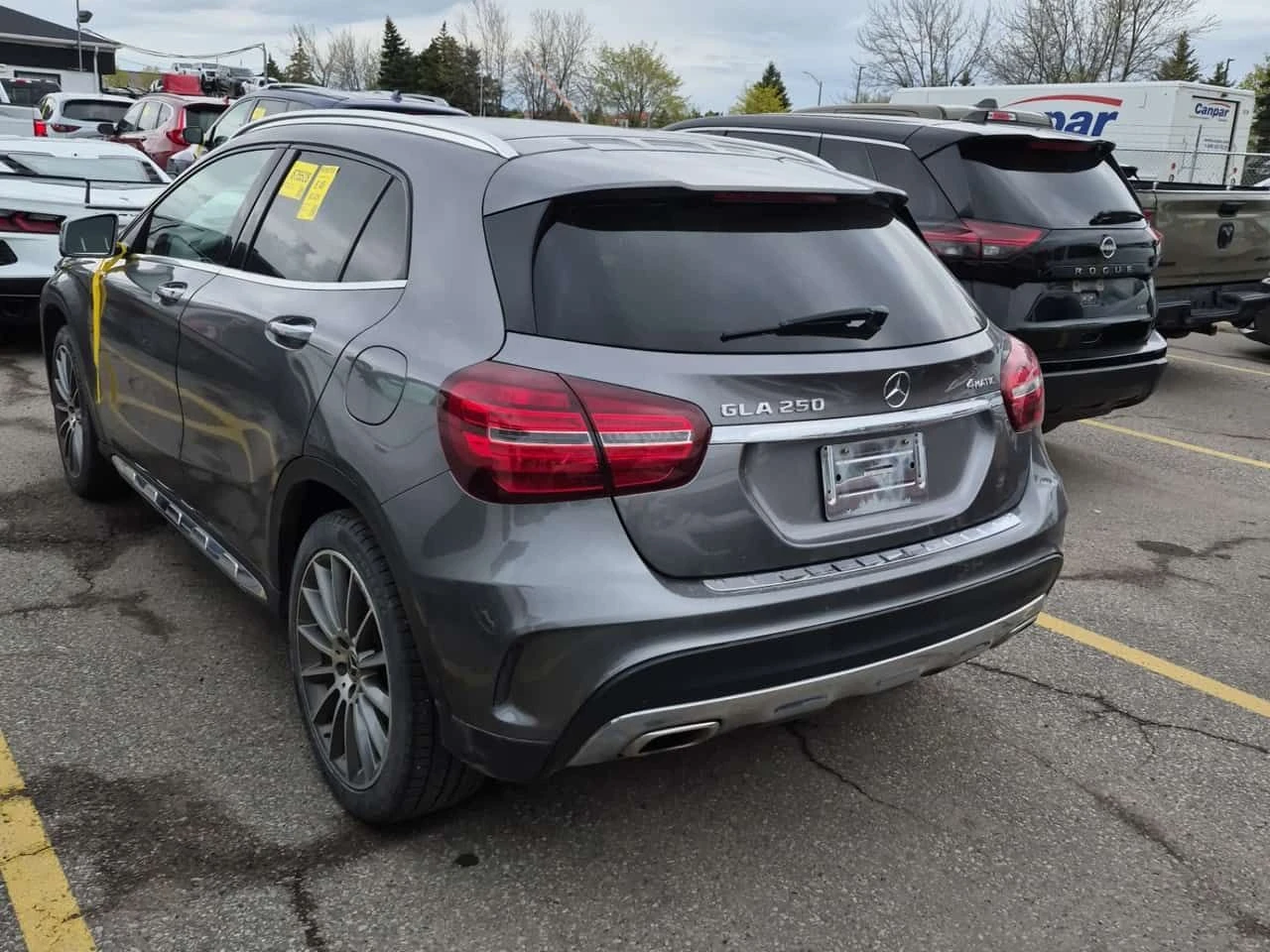Mercedes-Benz GLA 250 * CARFAX * 2 КЛЮЧА * ПАНОРАМА * ПОДГРЕВИ * , снимка 4 - Автомобили и джипове - 54365133