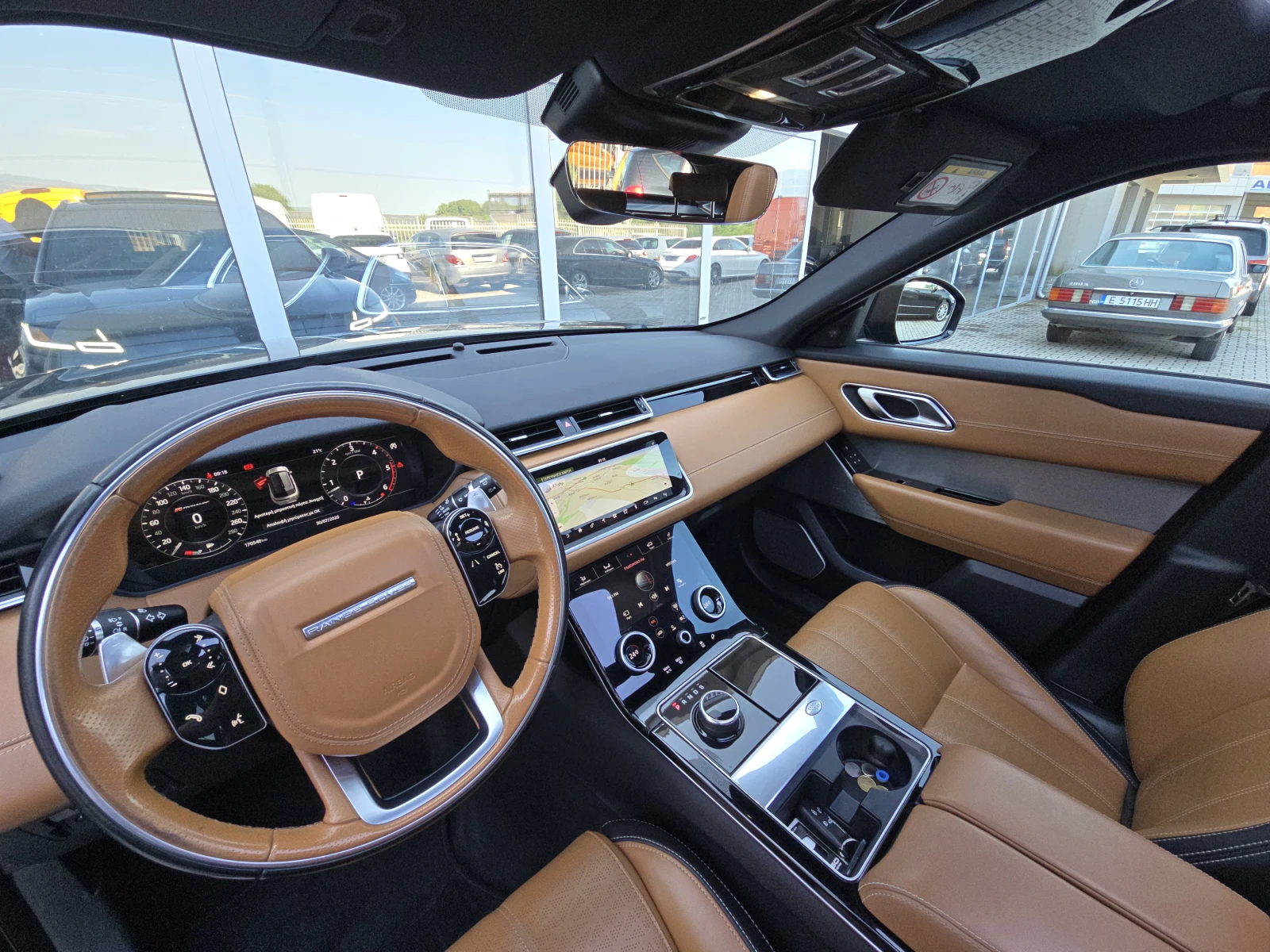 Land Rover Range Rover Velar R-Dynamic !! Bi-turbo !!, снимка 11 - Автомобили и джипове - 56168730