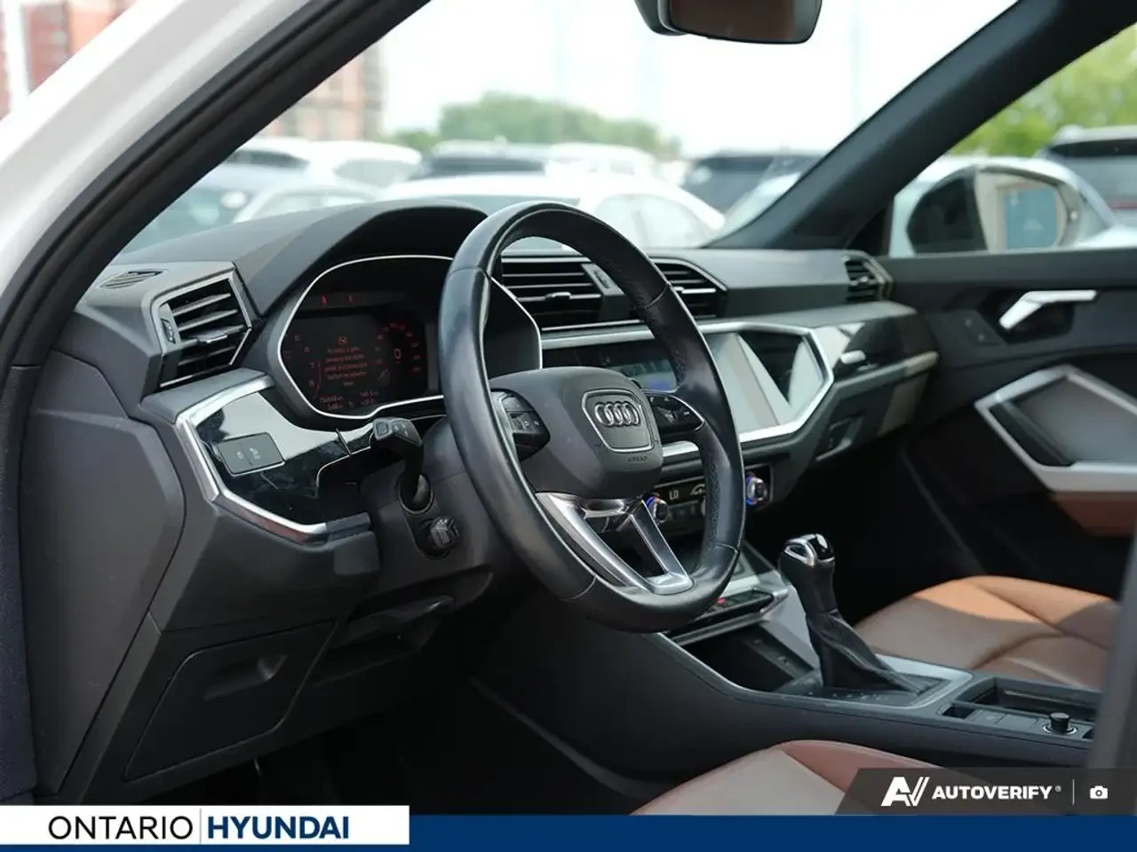 Audi Q3, снимка 11 - Автомобили и джипове - 56226936