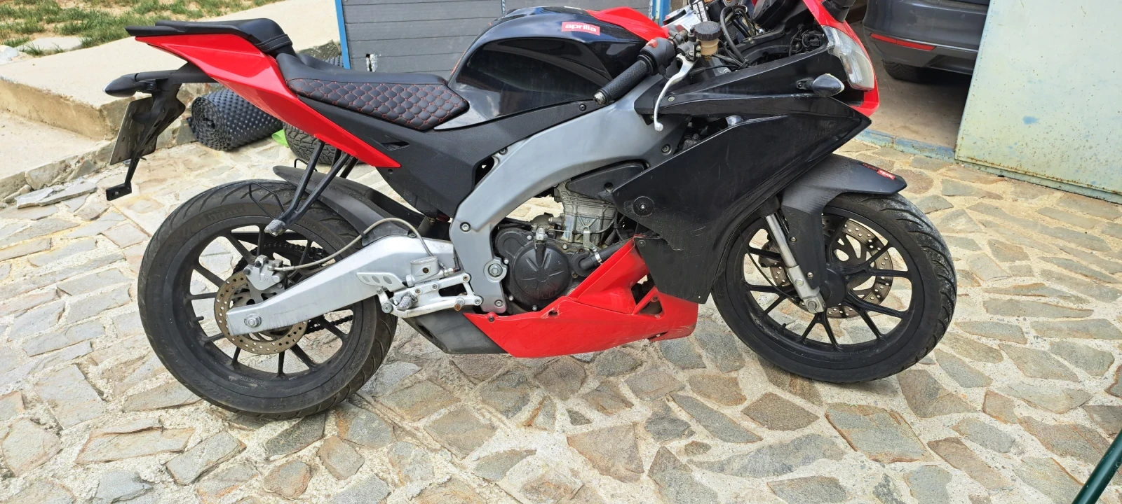 Aprilia 125  - изображение 2