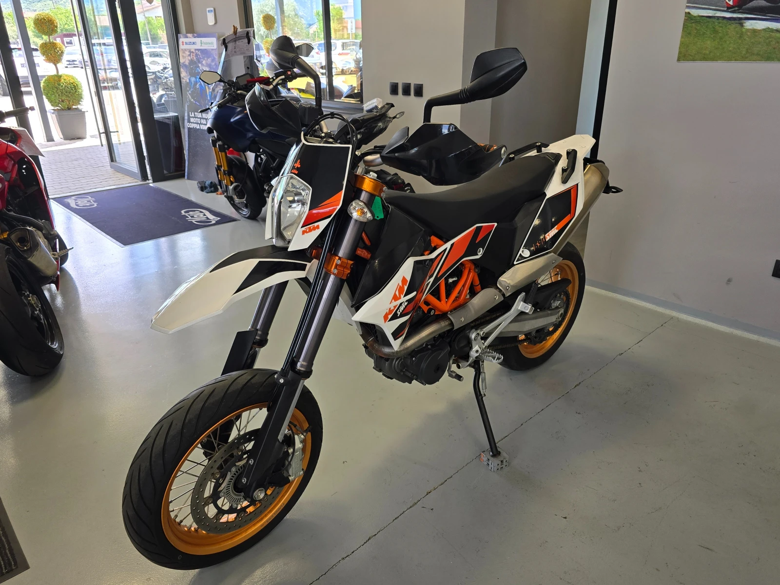 Ktm 690 SMC-R, 2016г., снимка 11 - Мотоциклети и мототехника - 54970341