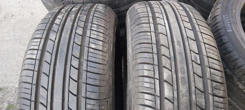 Гуми Летни 215/65R15, снимка 3 - Гуми и джанти - 32913579