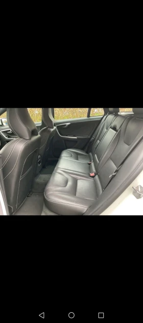 Volvo V60 2.0 D5 225к.с Twin Engine Plug-in Hybrid AWD, снимка 9
