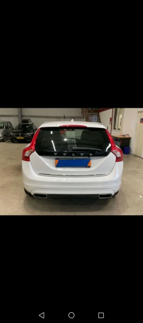 Volvo V60 2.0 D5 225к.с Twin Engine Plug-in Hybrid AWD, снимка 5