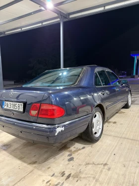 Mercedes-Benz E 200 LPG, снимка 4