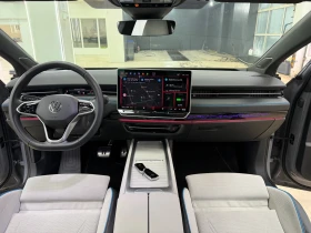 VW ID.7 82 kWh Pro/Head-UP/Pano/Масаж/Подгрев/Обдух/Karman, снимка 12 - Автомобили и джипове - 53602345