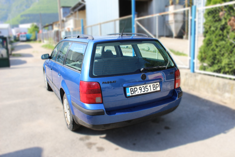 VW Passat, снимка 2 - Автомобили и джипове - 45388661