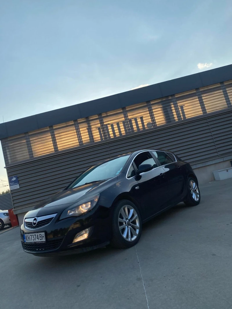 Opel Astra 2.0 cdti, снимка 2 - Автомобили и джипове - 46652216