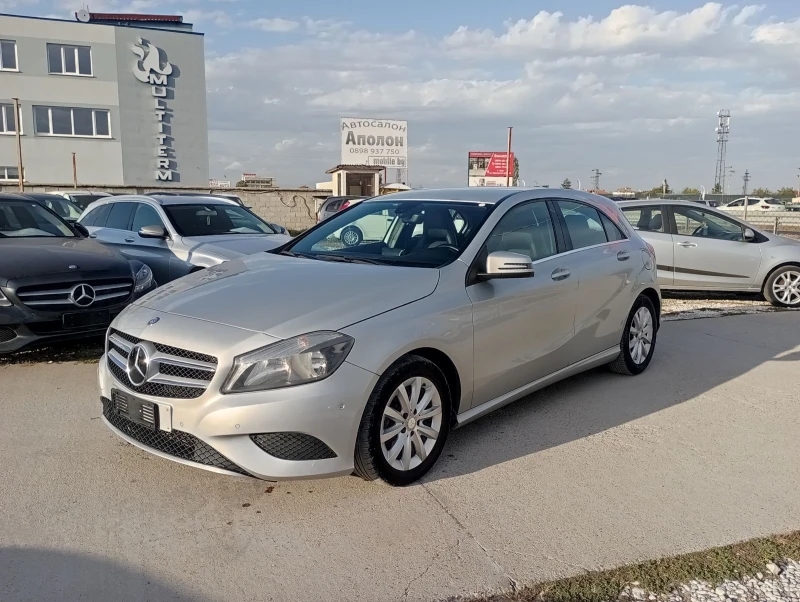 Mercedes-Benz A 180 Полукожа, навигация , снимка 2 - Автомобили и джипове - 47619696