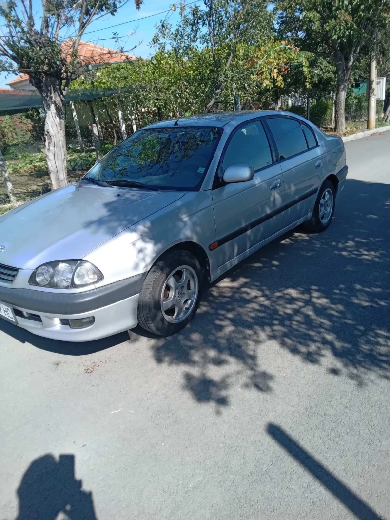 Toyota Avensis, снимка 1 - Автомобили и джипове - 48077133