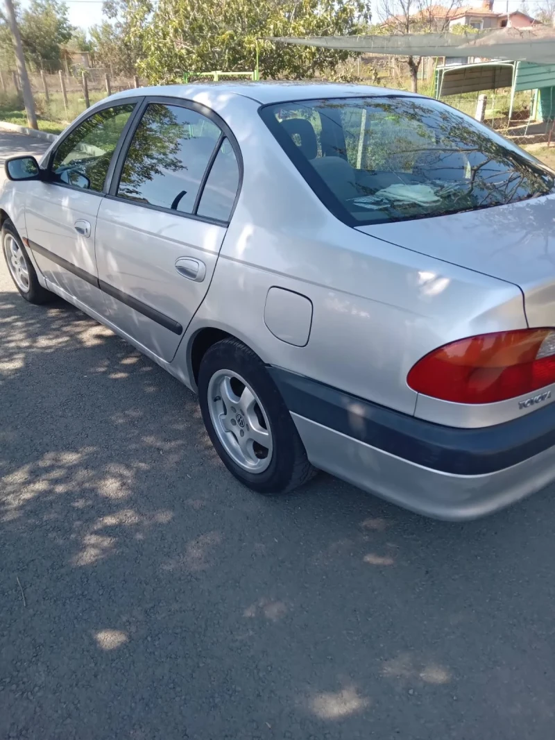 Toyota Avensis, снимка 6 - Автомобили и джипове - 48077133