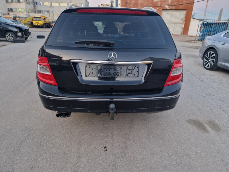 Mercedes-Benz C 180 Kompressor, снимка 4 - Автомобили и джипове - 48370617