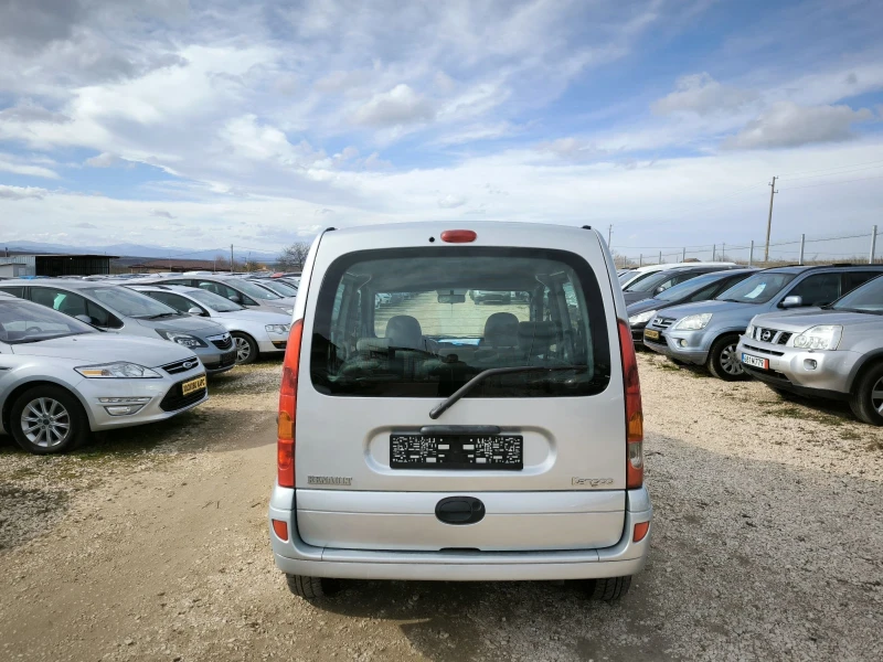 Renault Kangoo 1.5dci, снимка 5 - Автомобили и джипове - 48897472