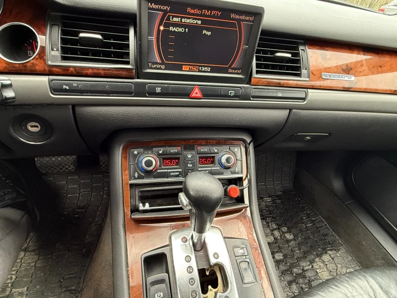 Audi A8 3.0d quatrro, снимка 10 - Автомобили и джипове - 52681713