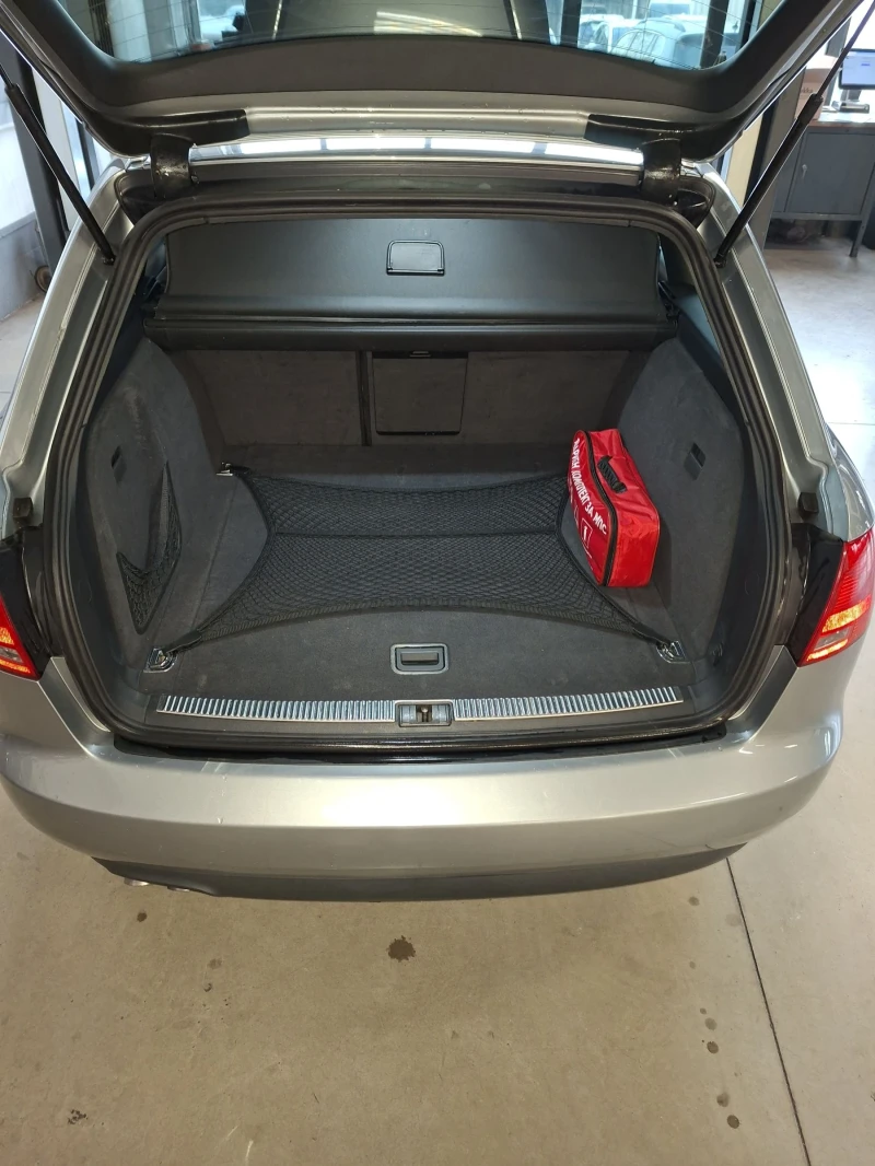 Audi A4, снимка 8 - Автомобили и джипове - 52844337