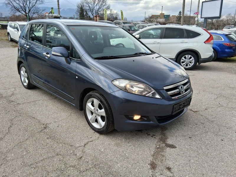 Honda Fr-v 1.8 като нова , снимка 2 - Автомобили и джипове - 53010893